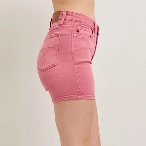 NEW! NWT Judy Blue Rose Shorts with Back Pocket Embroidery MEDIUM Style #150347